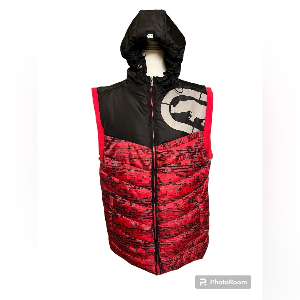 ECKO UNITD brand puffer vest. Size M.